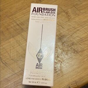 Charlotte Tilbury Airbrush Flawless Foundation 14 neutral